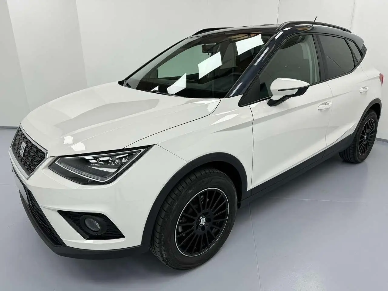 Photo 1 : Seat Arona 2020 Petrol