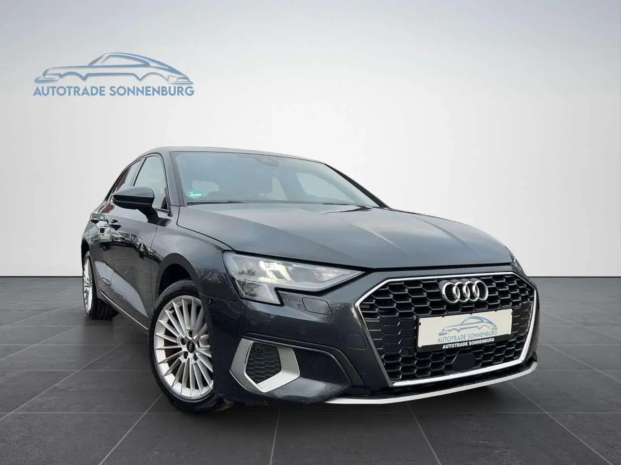 Photo 1 : Audi A3 2022 Essence