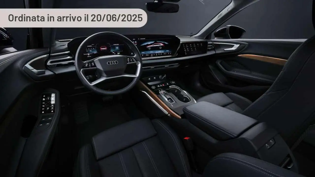 Photo 1 : Audi A5 2024 Petrol