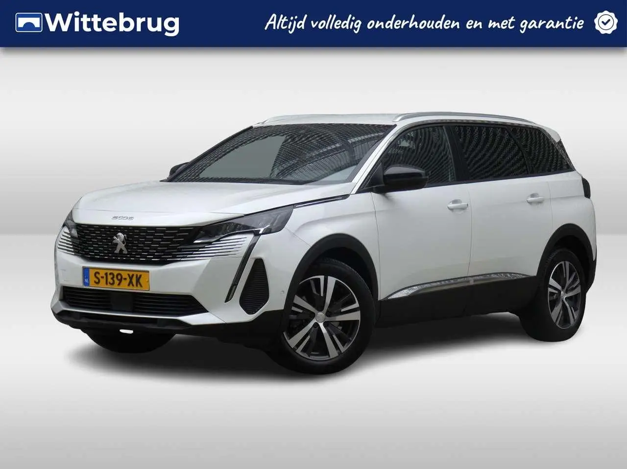 Photo 1 : Peugeot 5008 2023 Petrol