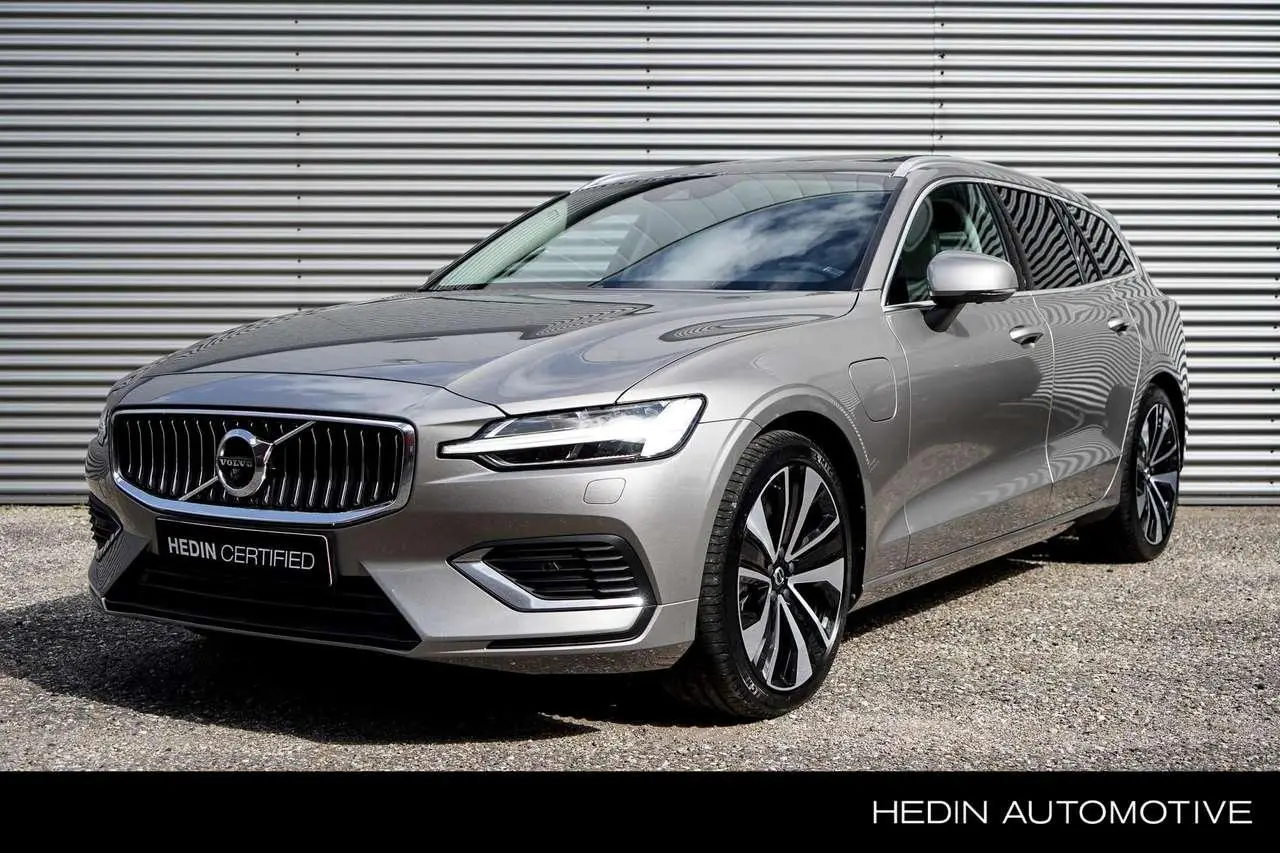 Photo 1 : Volvo V60 2022 Hybrid