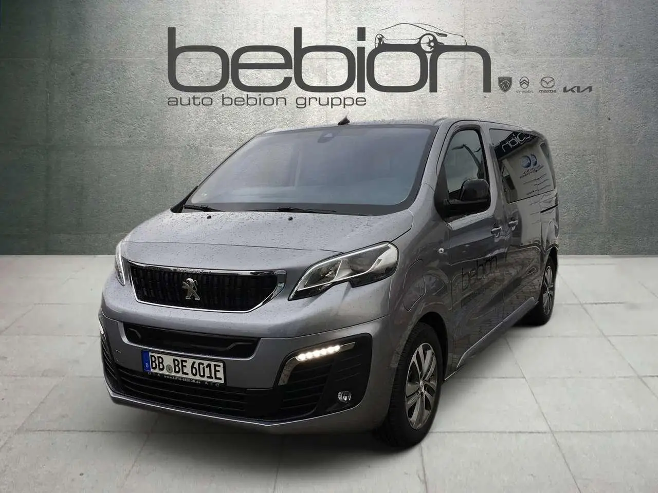 Photo 1 : Peugeot Traveller 2023 Electric