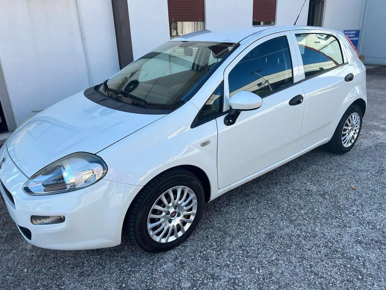 Photo 1 : Fiat Punto 2017 Diesel