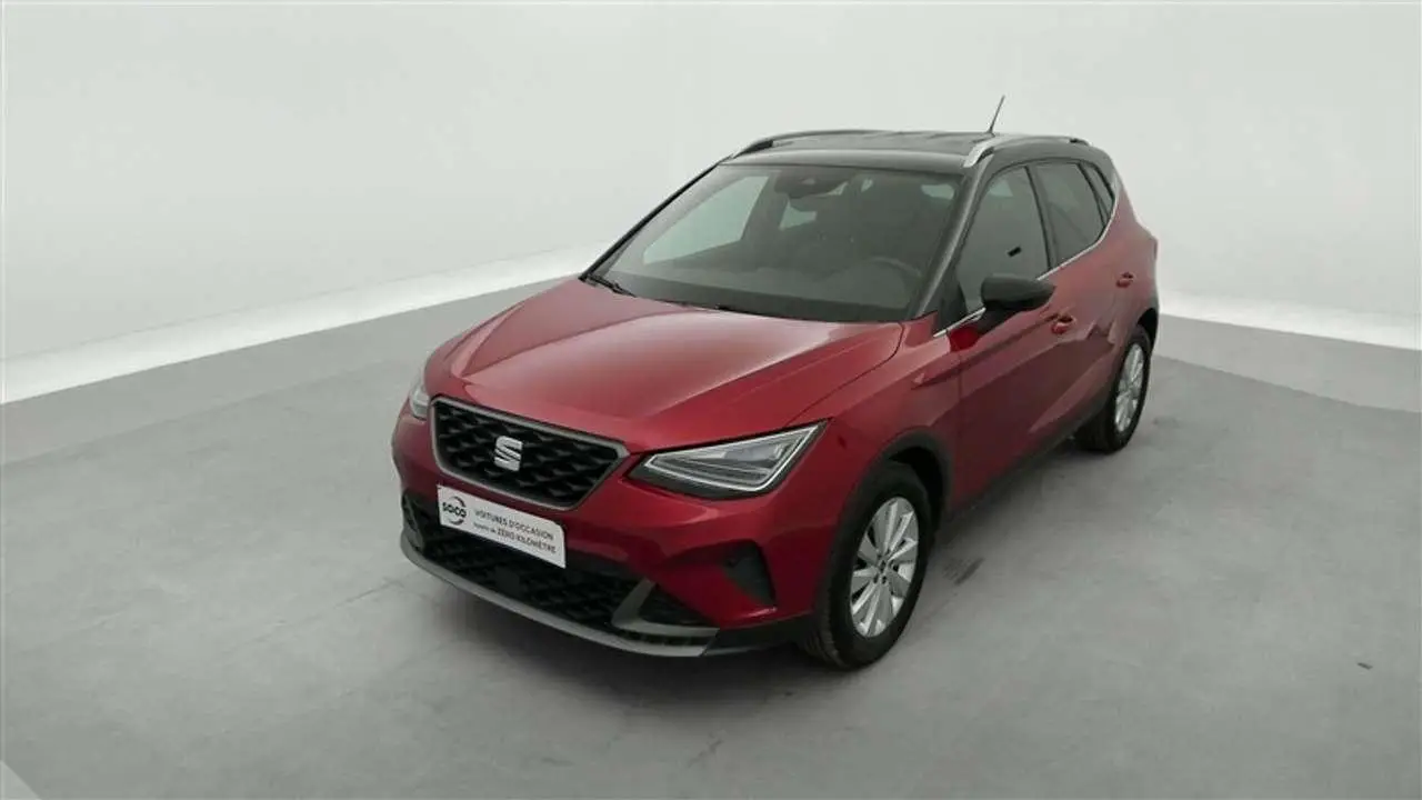 Photo 1 : Seat Arona 2022 Petrol