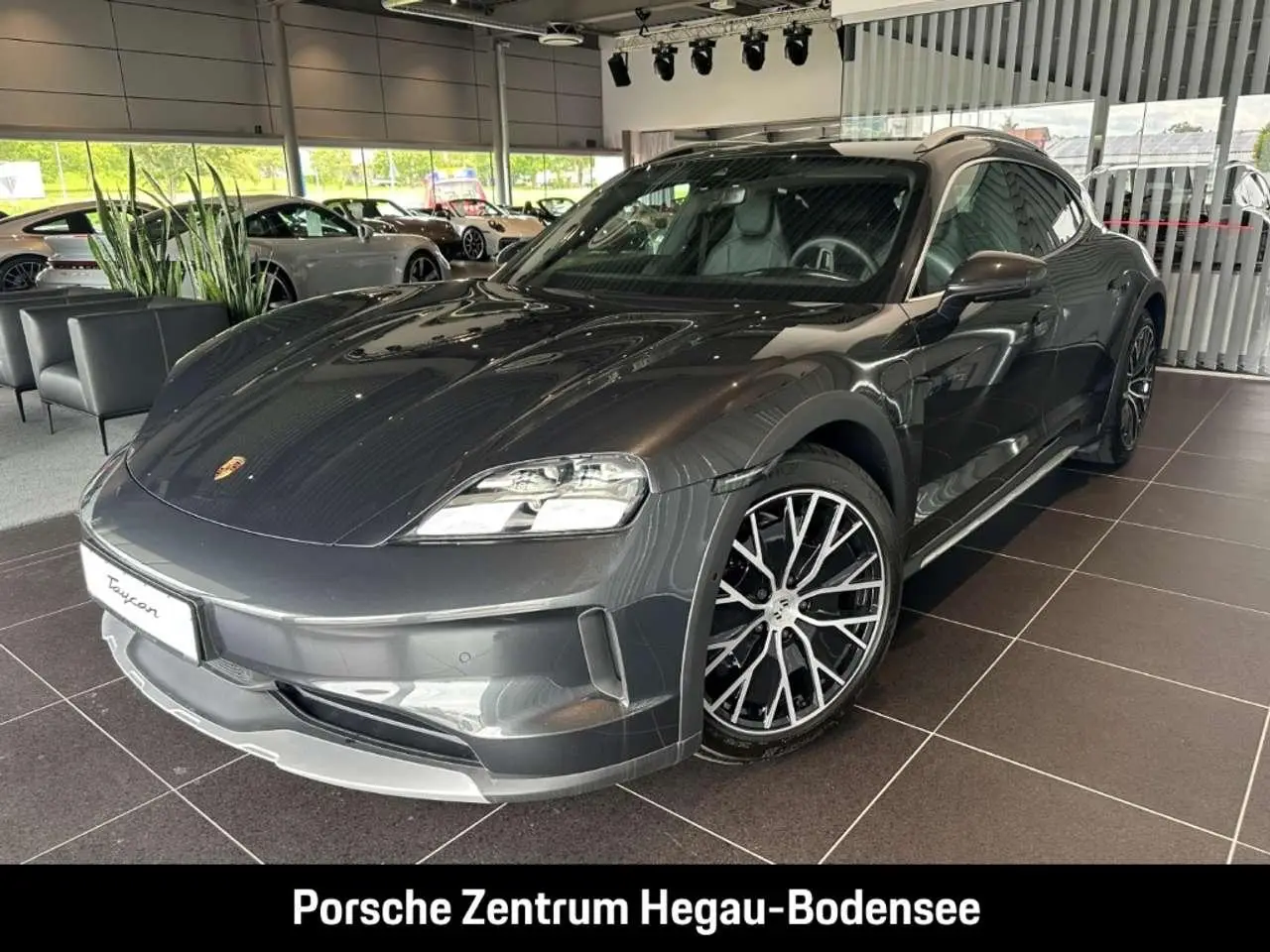 Photo 1 : Porsche Taycan 2024 Électrique