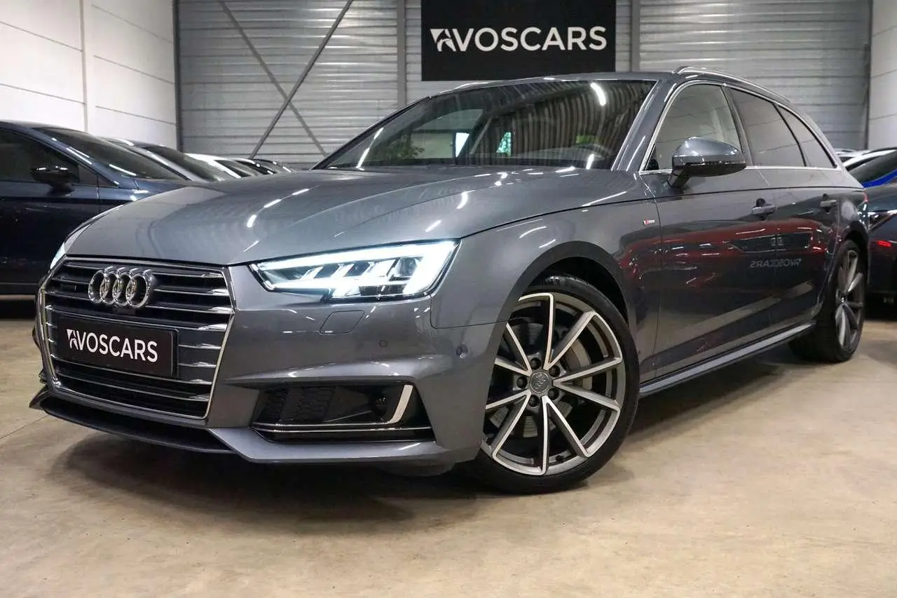 Photo 1 : Audi A4 2017 Essence