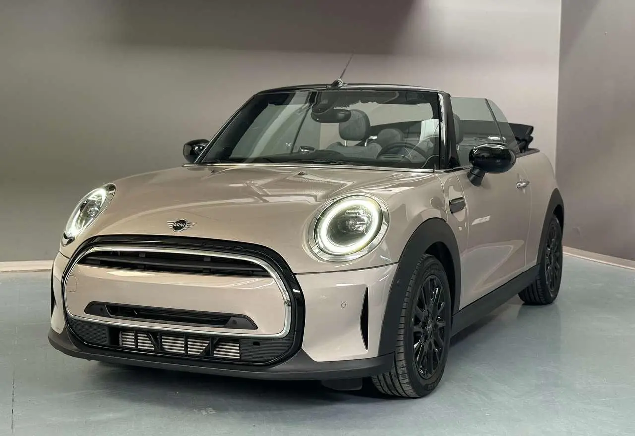 Photo 1 : Mini Cooper 2021 Essence