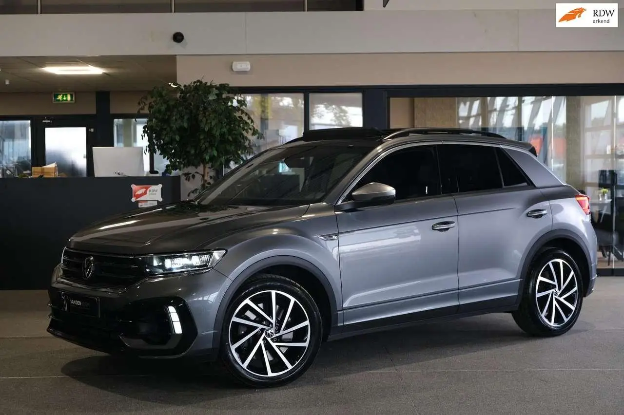 Photo 1 : Volkswagen T-roc 2021 Essence