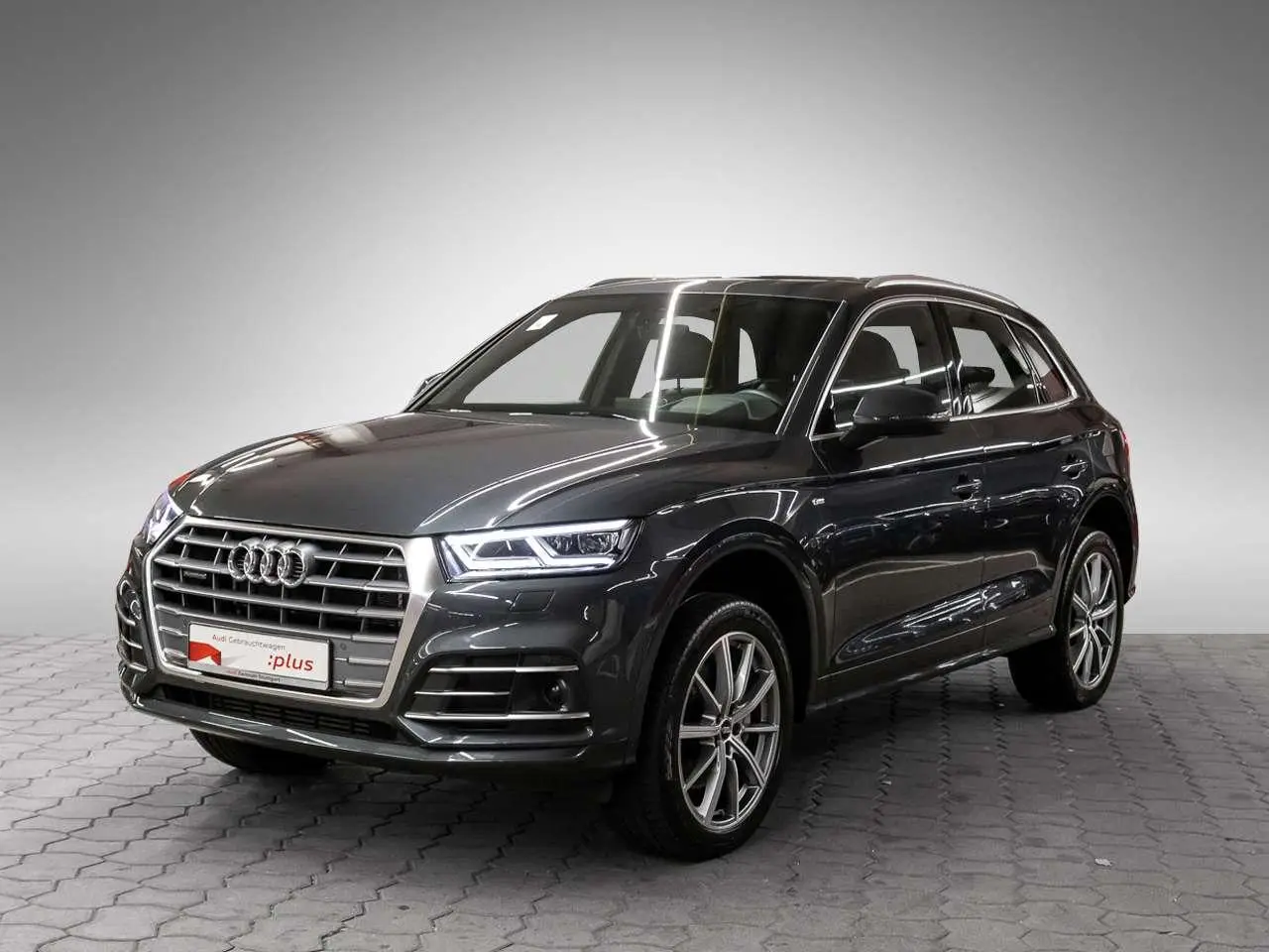 Photo 1 : Audi Q5 2020 Hybrid