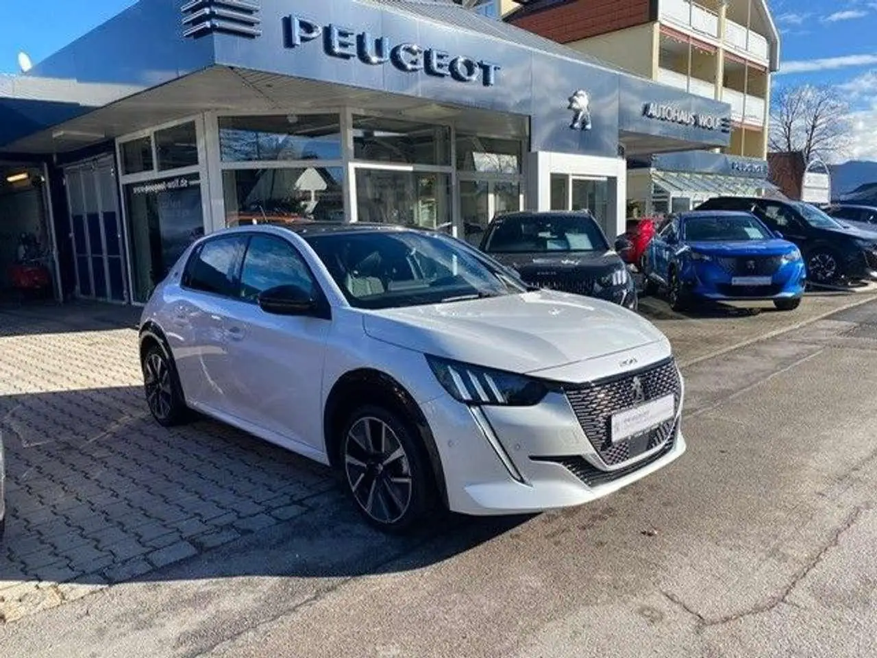 Photo 1 : Peugeot 208 2021 Électrique