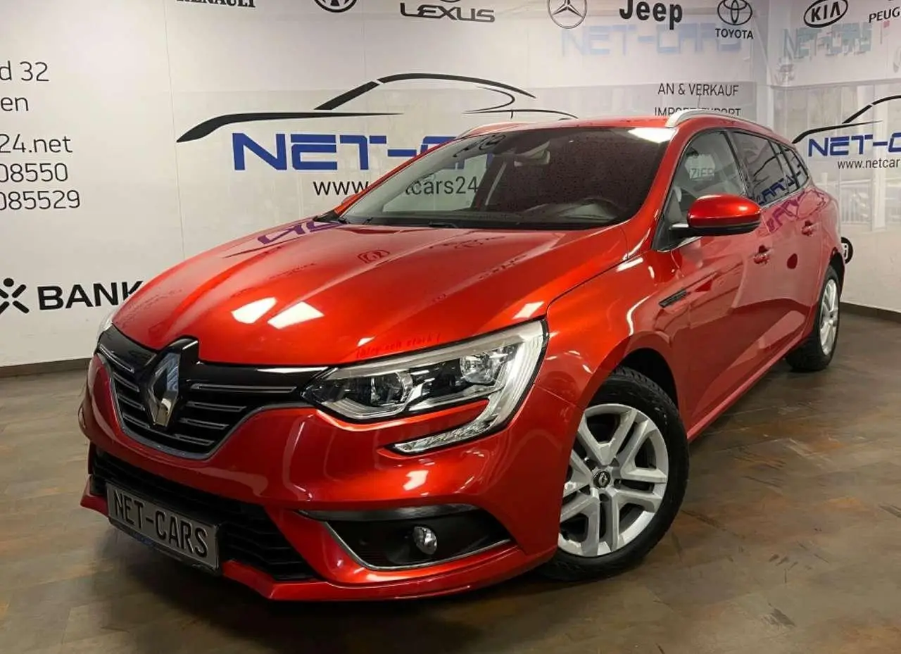 Photo 1 : Renault Megane 2019 Petrol