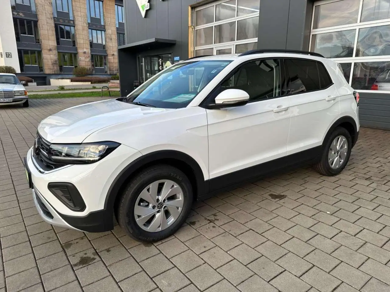 Photo 1 : Volkswagen T-cross 2024 Essence