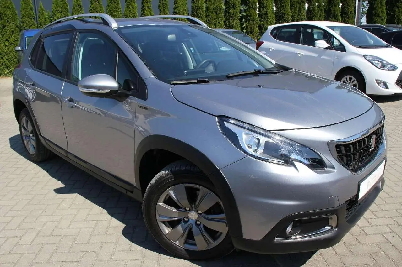 Photo 1 : Peugeot 2008 2019 Essence