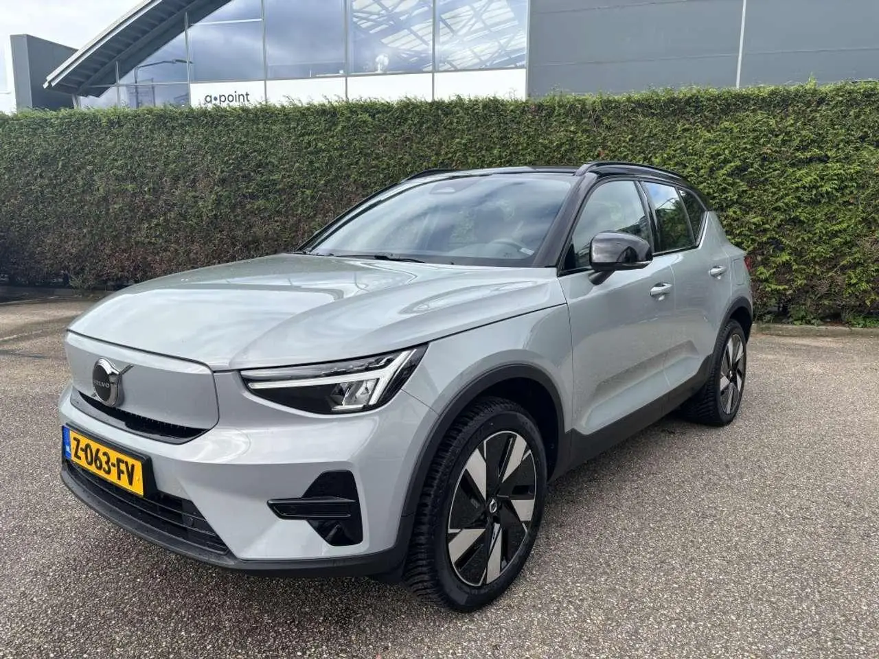 Photo 1 : Volvo Xc40 2024 Electric