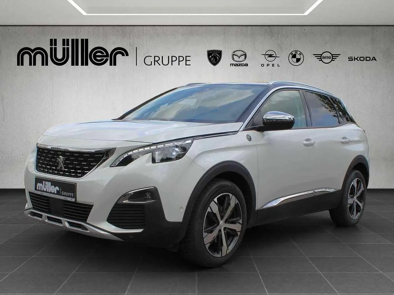 Photo 1 : Peugeot 3008 2020 Petrol