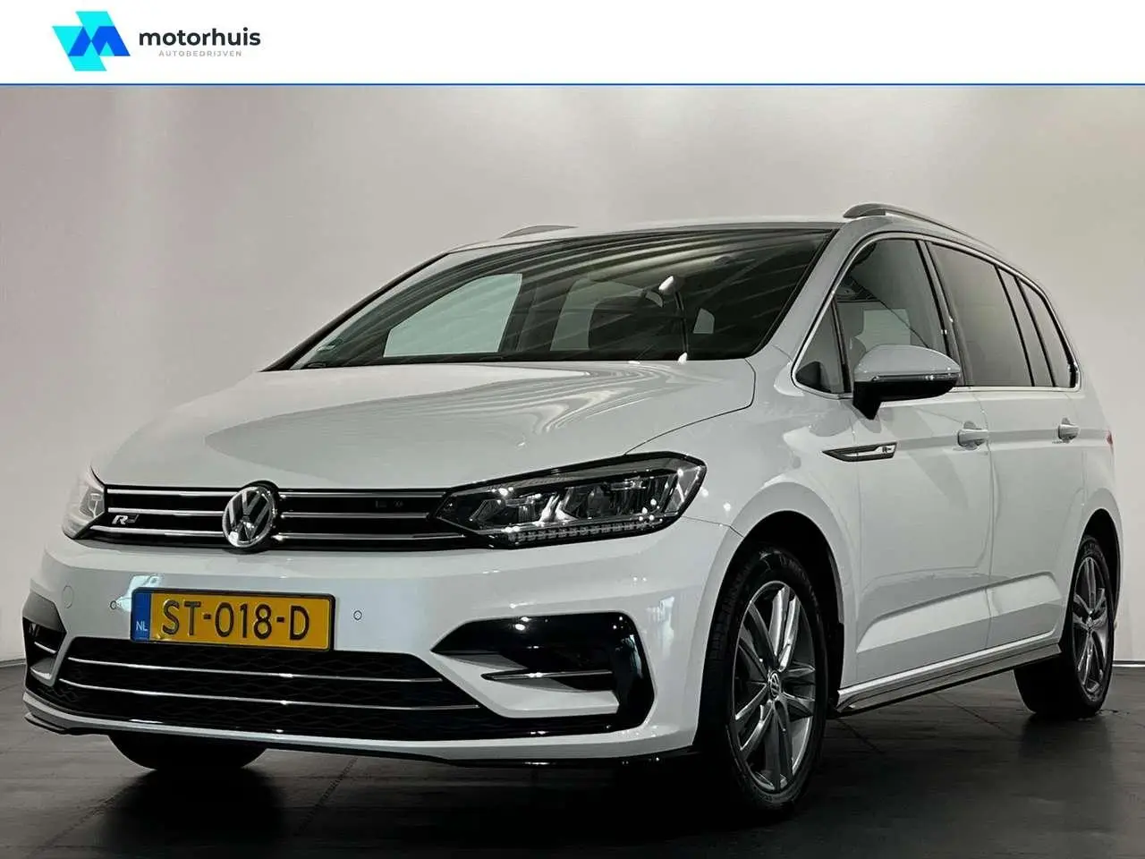 Photo 1 : Volkswagen Touran 2018 Petrol