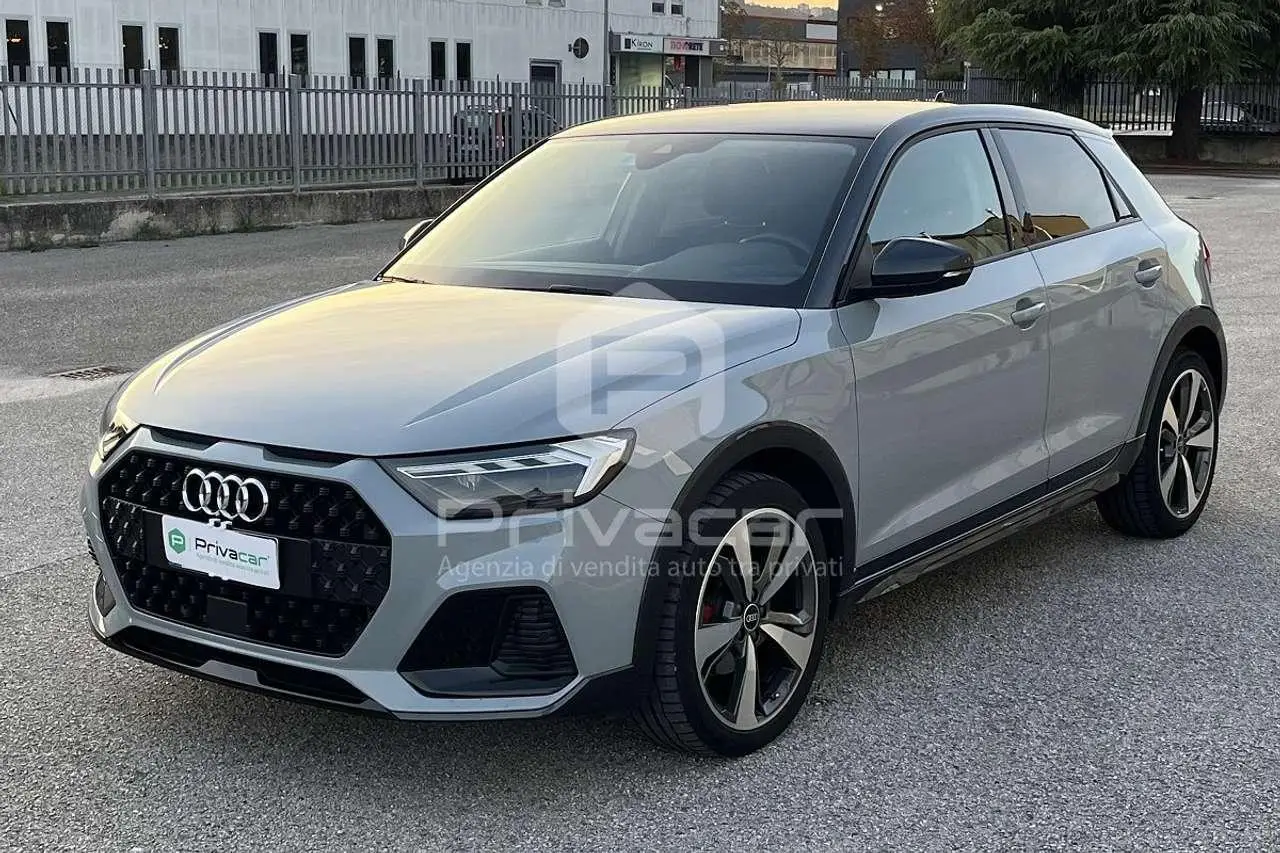 Photo 1 : Audi A1 2020 Petrol