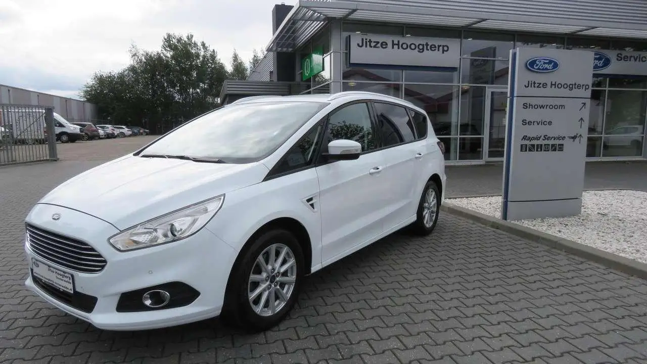 Photo 1 : Ford S-max 2018 Petrol