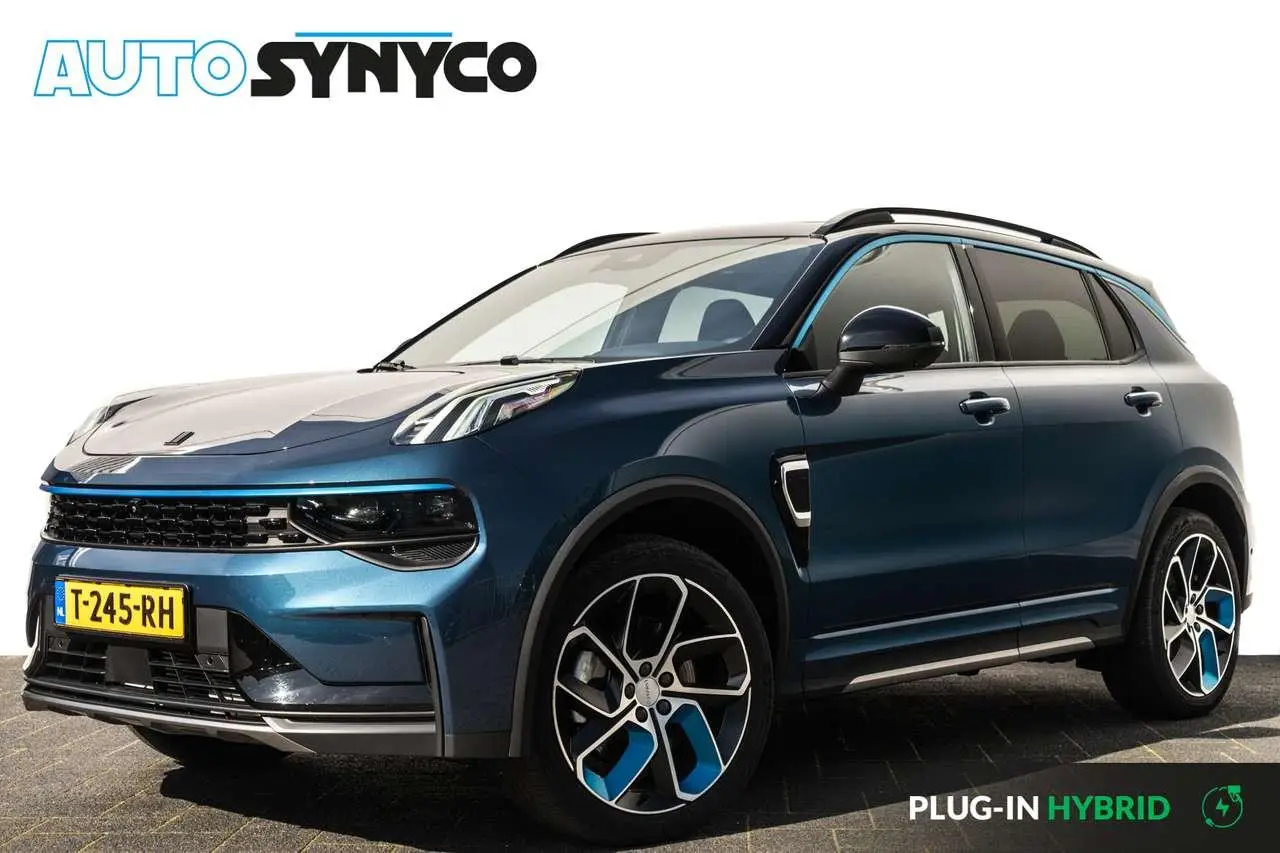 Photo 1 : Lynk & Co 01 2023 Hybrid