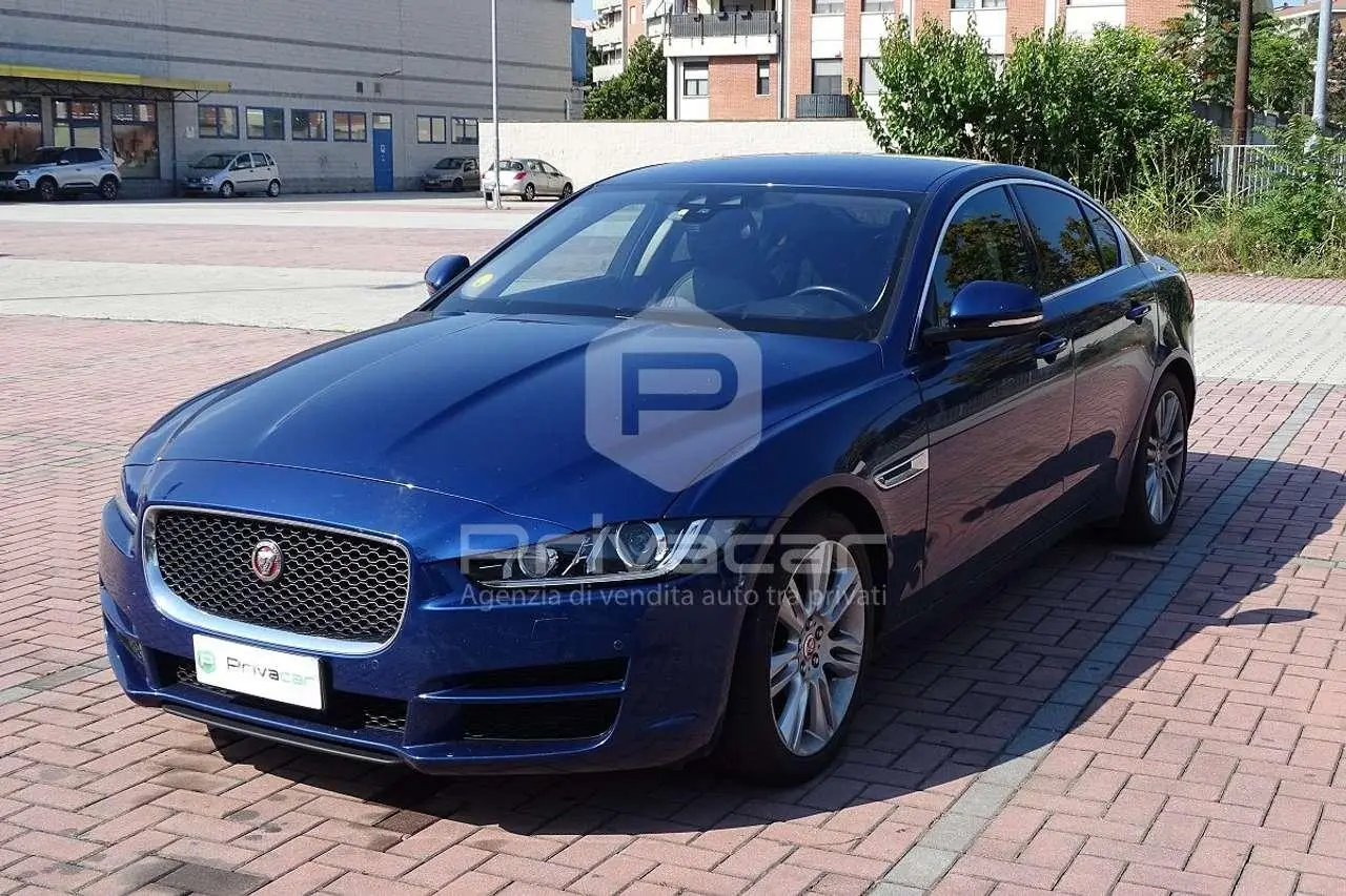 Photo 1 : Jaguar Xe 2015 Diesel