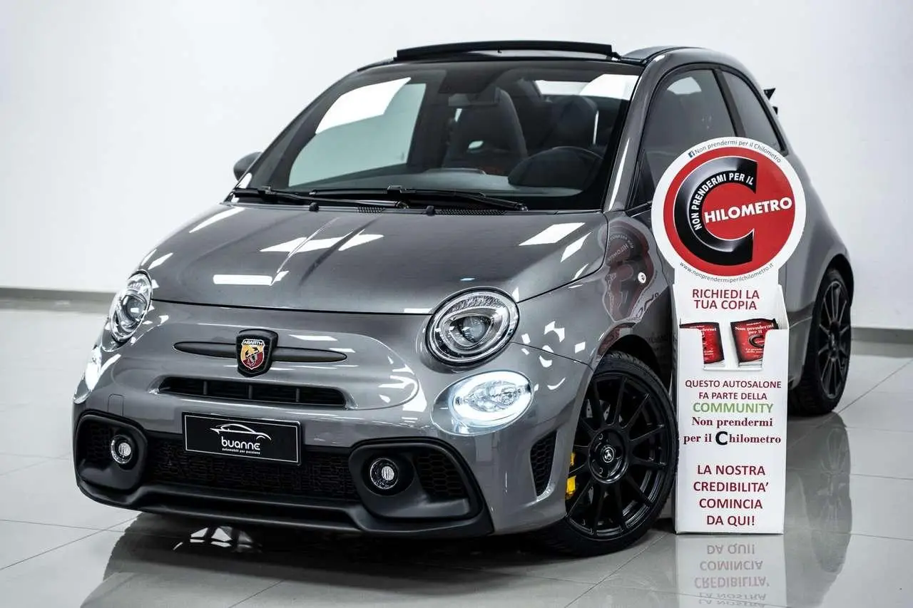 Photo 1 : Abarth 695 2024 Petrol