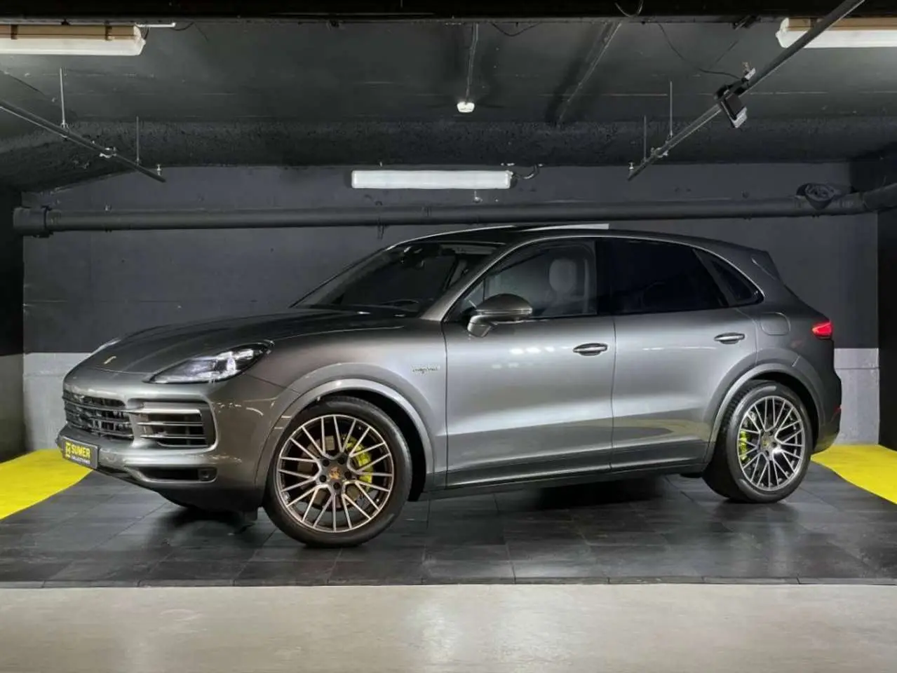 Photo 1 : Porsche Cayenne 2019 Hybride