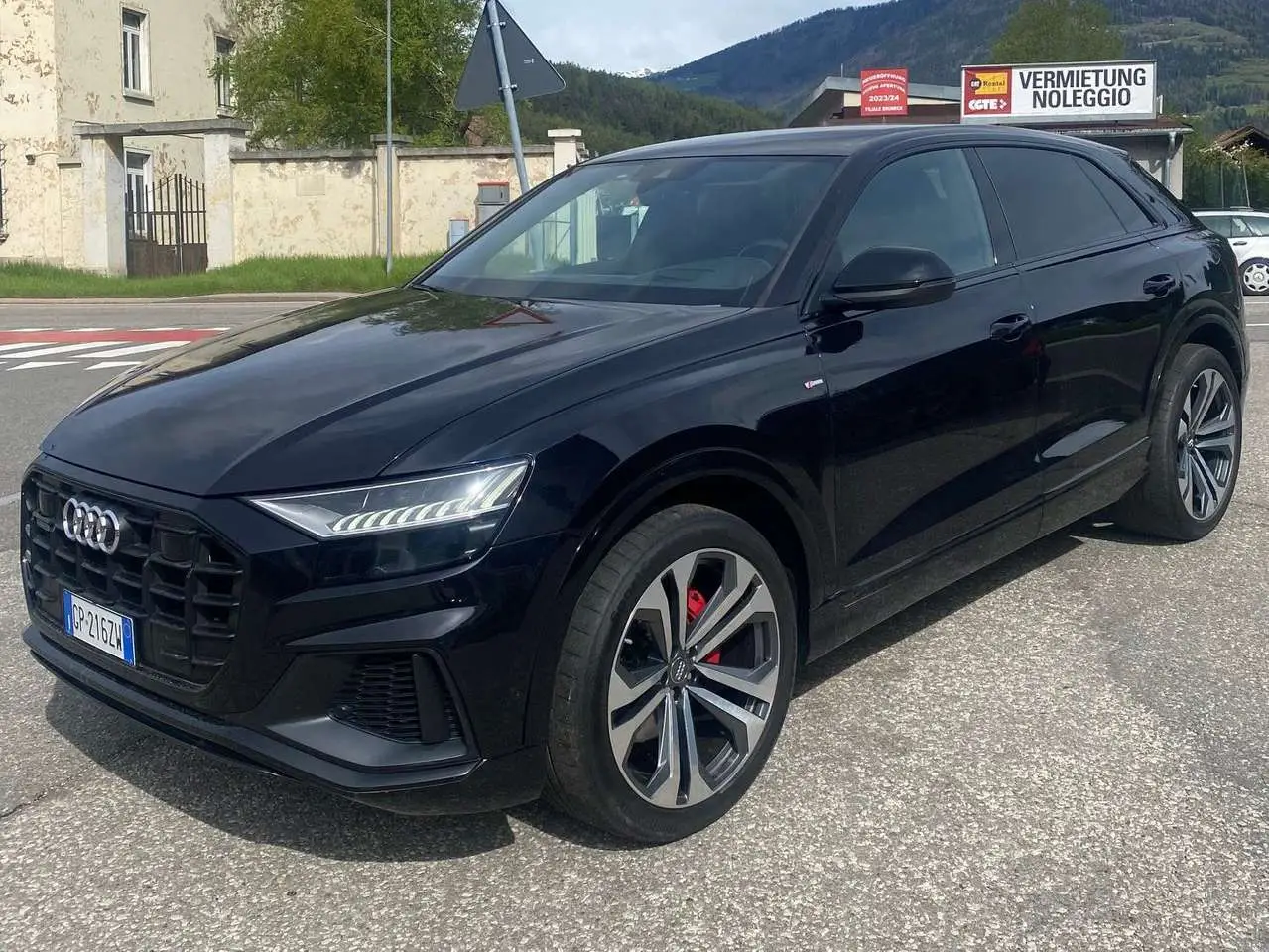 Photo 1 : Audi Q8 2019 Hybride