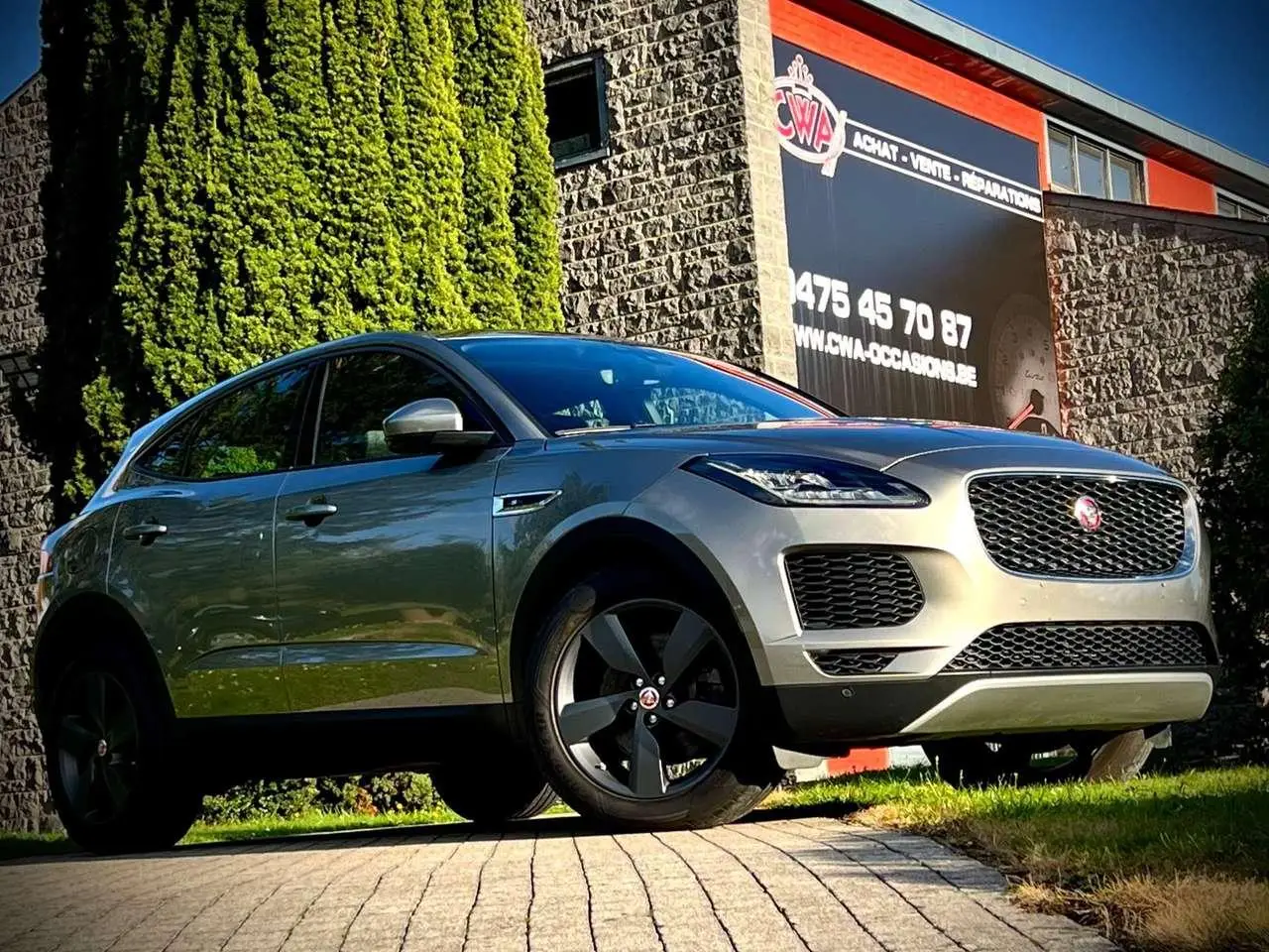 Photo 1 : Jaguar E-pace 2019 Petrol