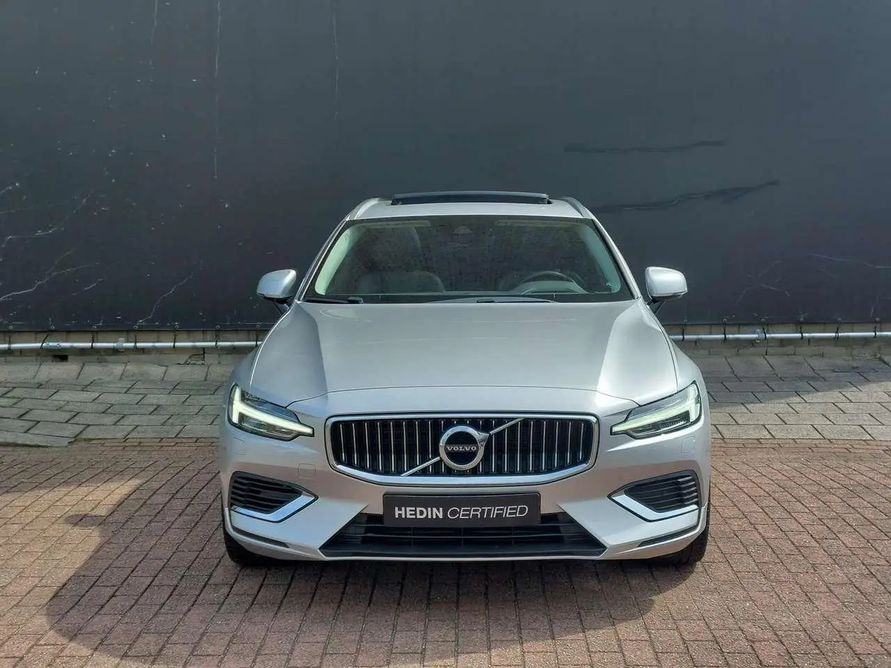 Photo 1 : Volvo V60 2019 Hybrid