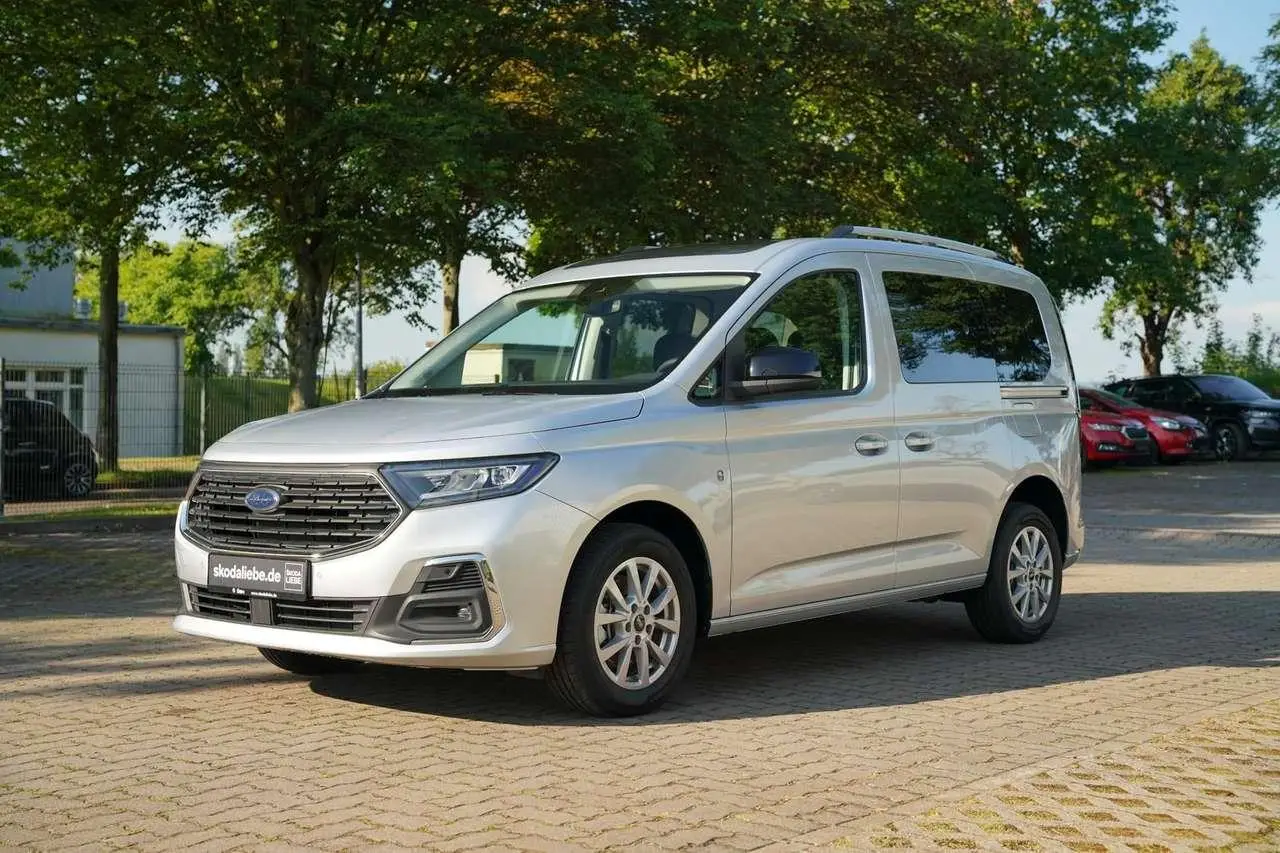 Photo 1 : Ford Tourneo 2023 Diesel