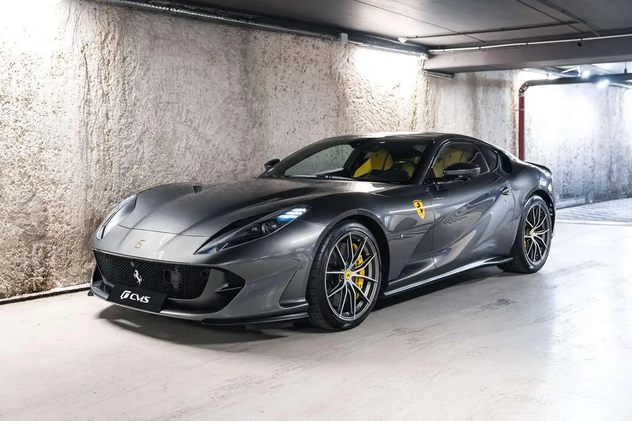 Photo 1 : Ferrari 812 2020 Petrol