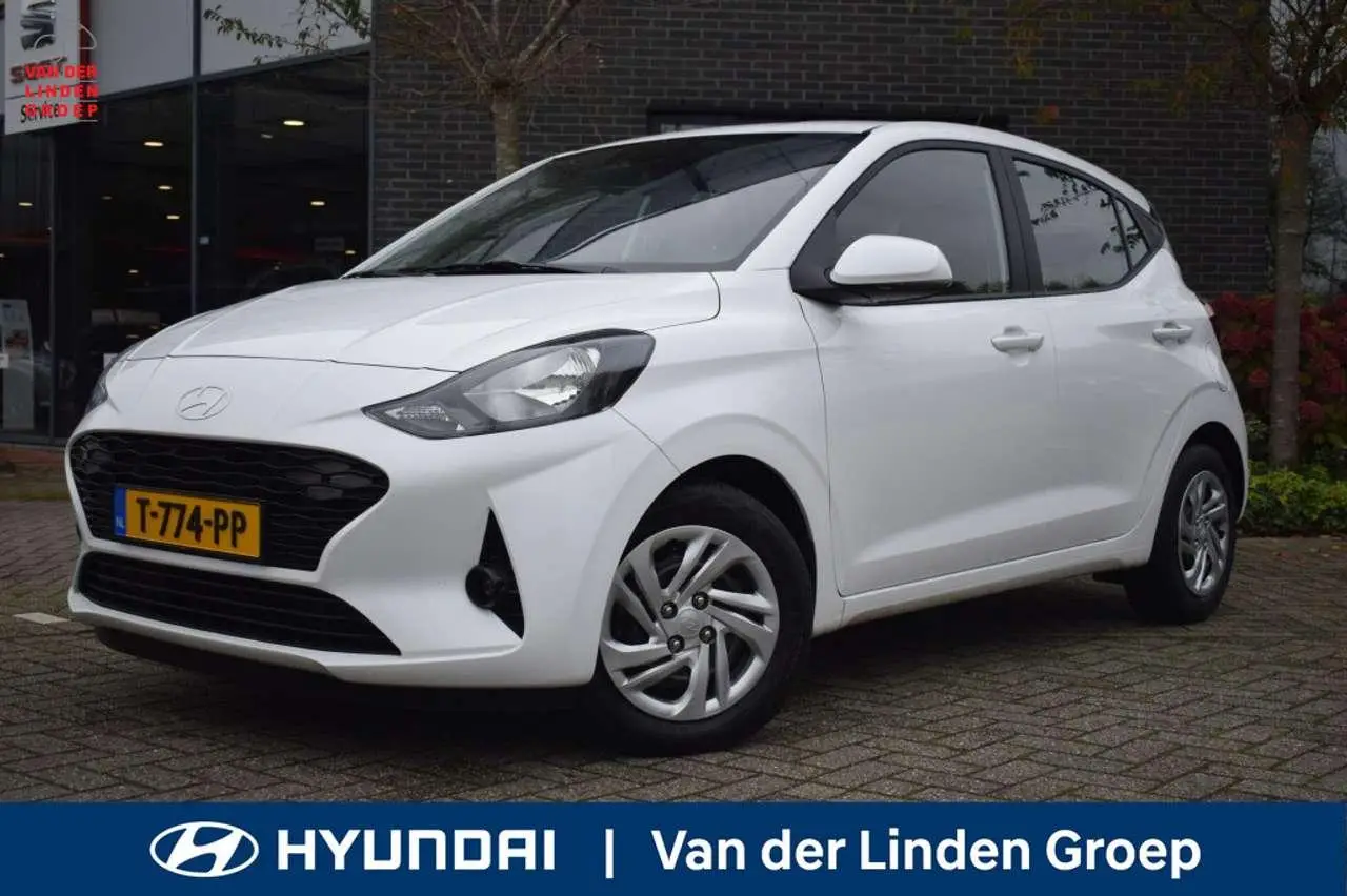 Photo 1 : Hyundai I10 2023 Petrol