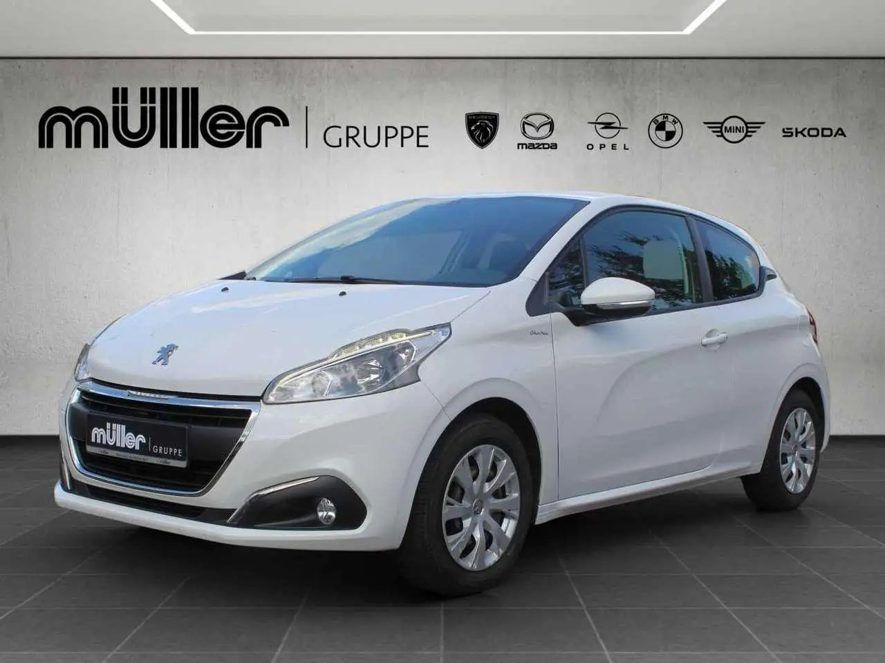 Photo 1 : Peugeot 208 2016 Petrol