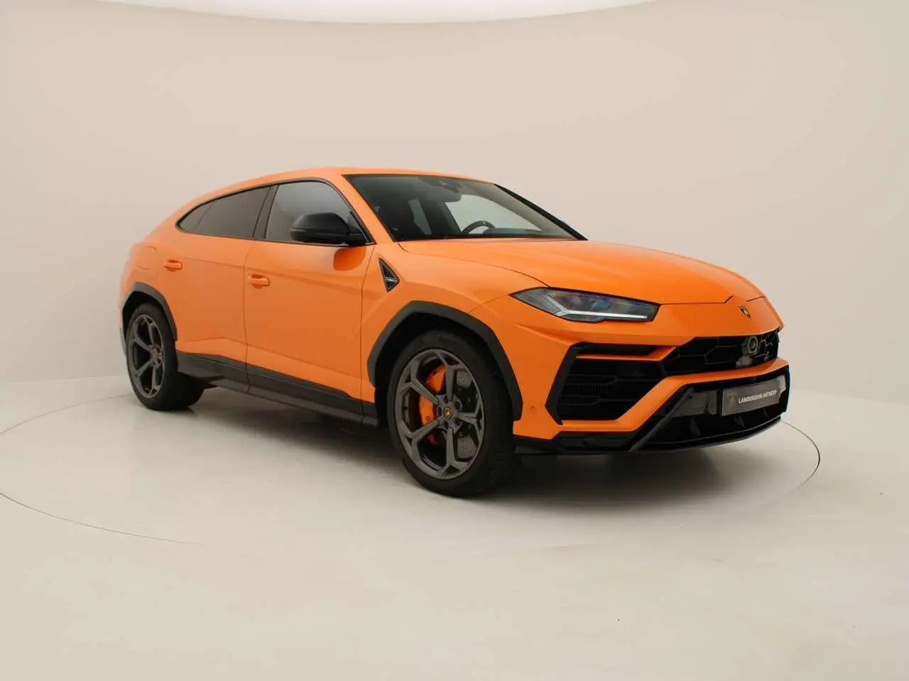 Photo 1 : Lamborghini Urus 2022 Petrol