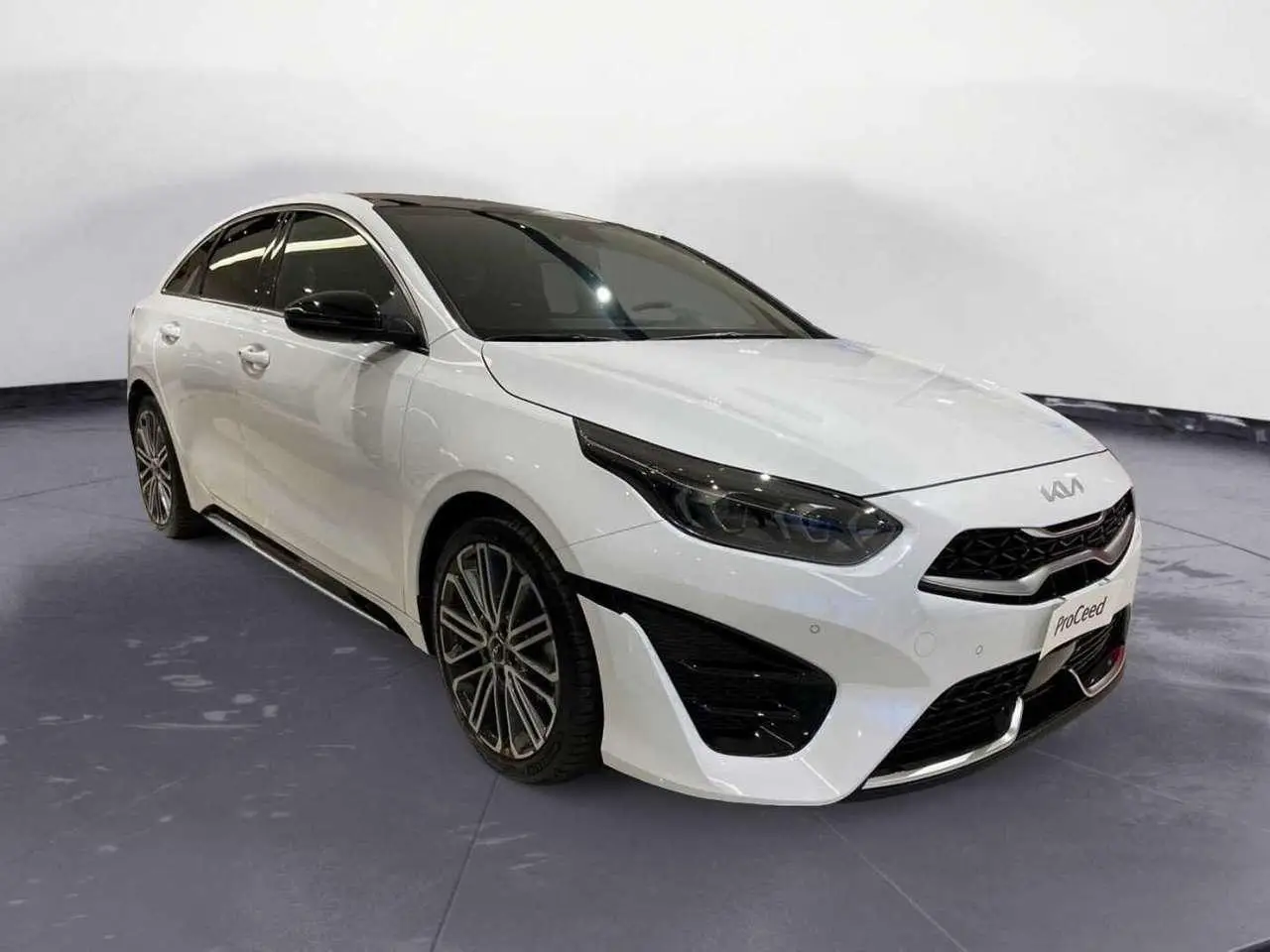 Photo 1 : Kia Proceed 2023 Essence