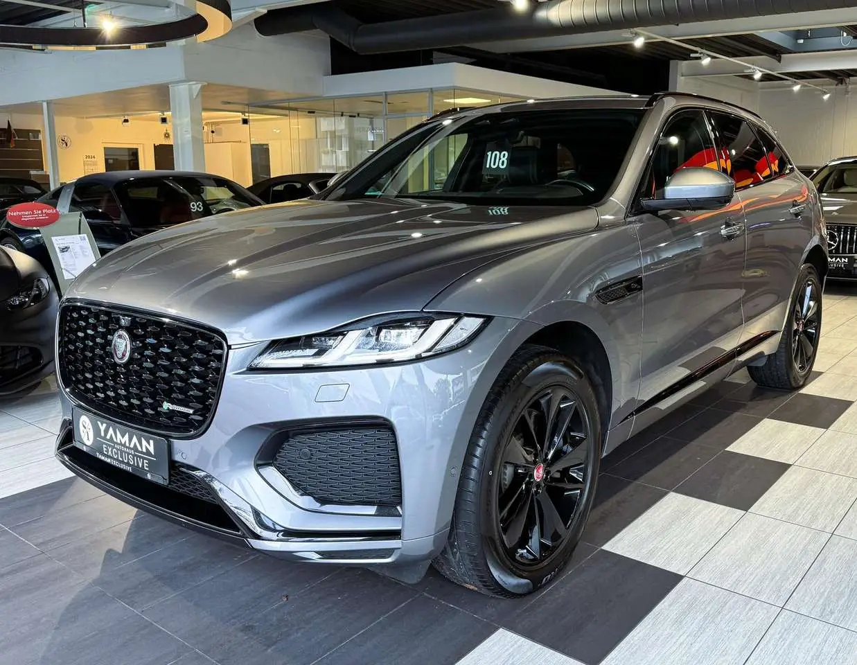 Photo 1 : Jaguar F-pace 2021 Hybrid