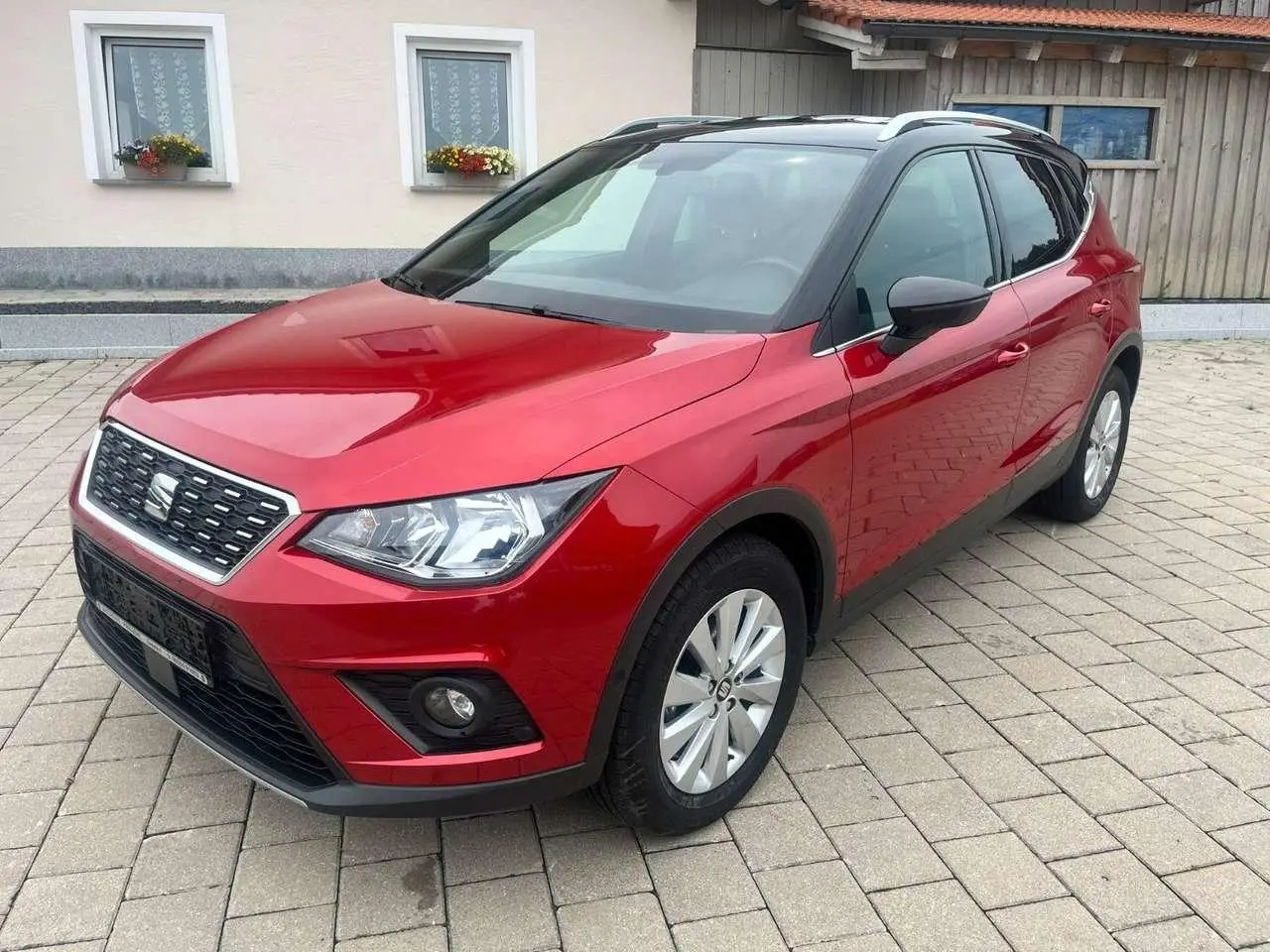 Photo 1 : Seat Arona 2021 Essence