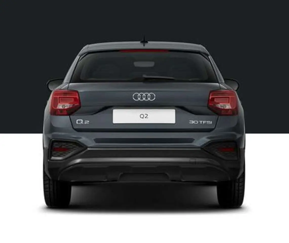 Photo 1 : Audi Q2 2024 Petrol