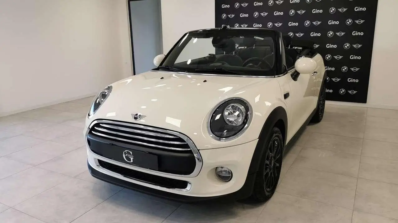 Photo 1 : Mini One 2019 Petrol