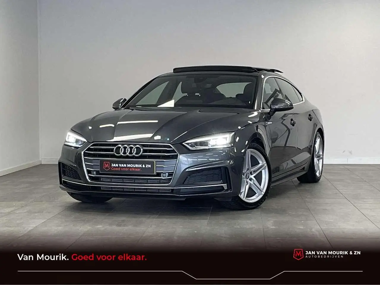 Photo 1 : Audi A5 2018 Petrol