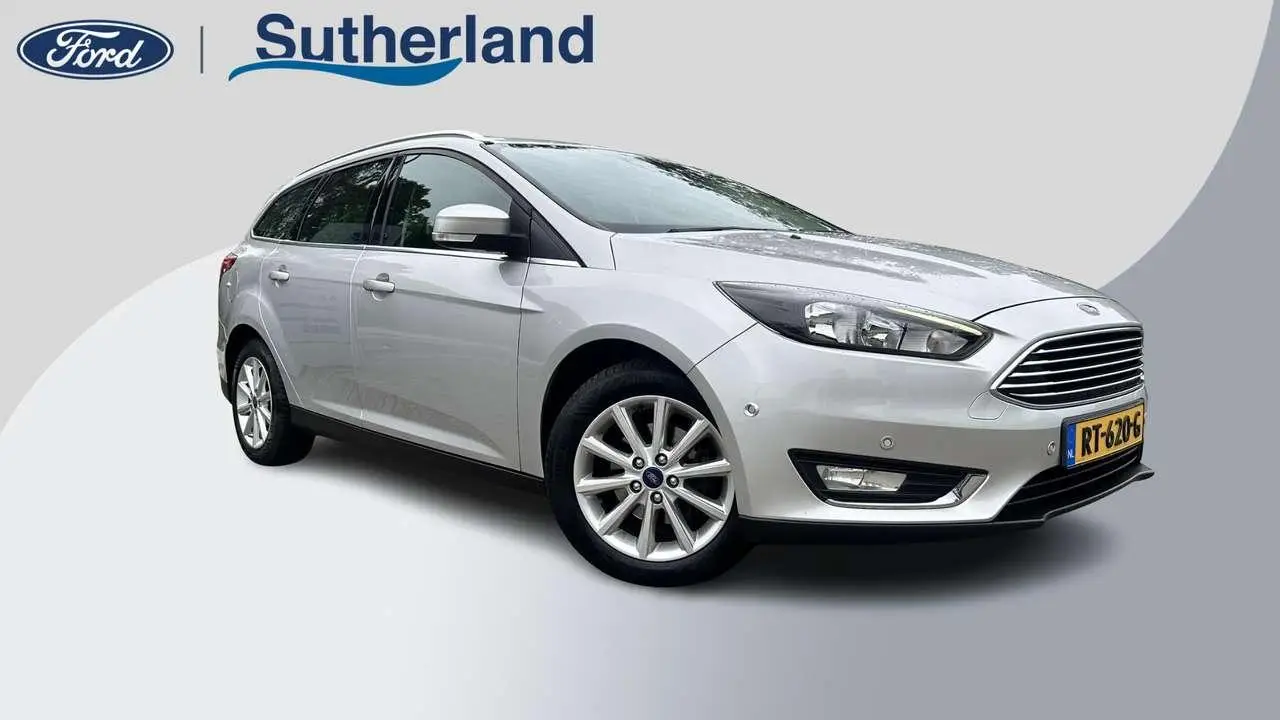 Photo 1 : Ford Focus 2017 Petrol