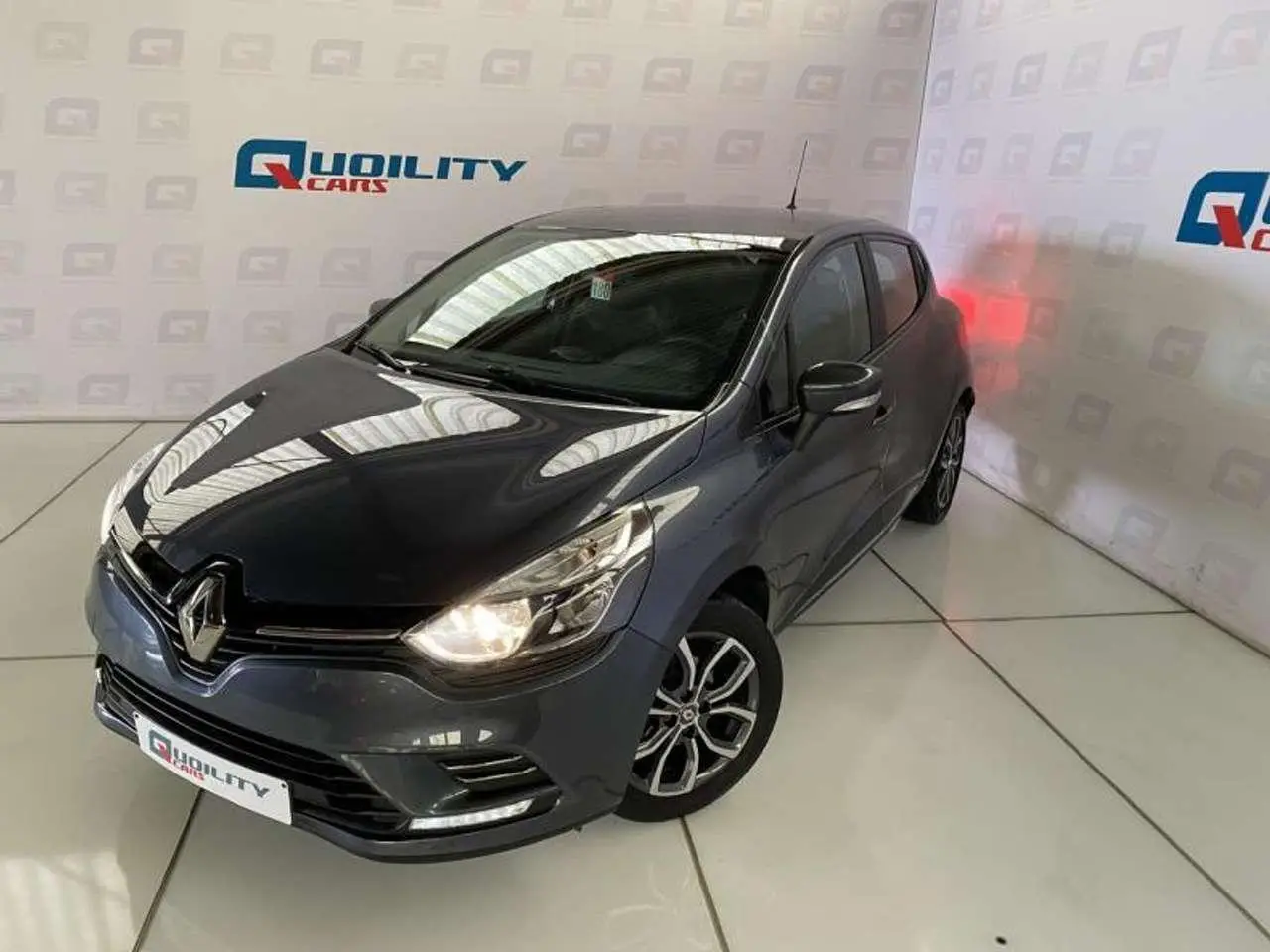 Photo 1 : Renault Clio 2017 Essence