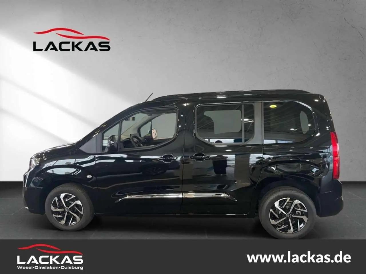 Photo 1 : Toyota Proace 2024 Essence