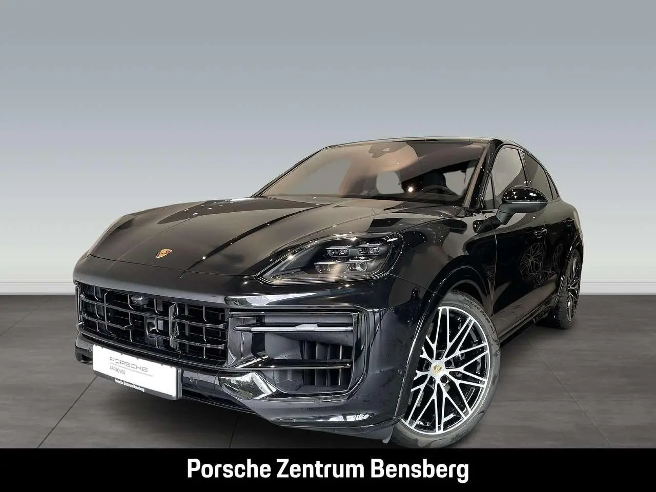 Photo 1 : Porsche Cayenne 2023 Petrol