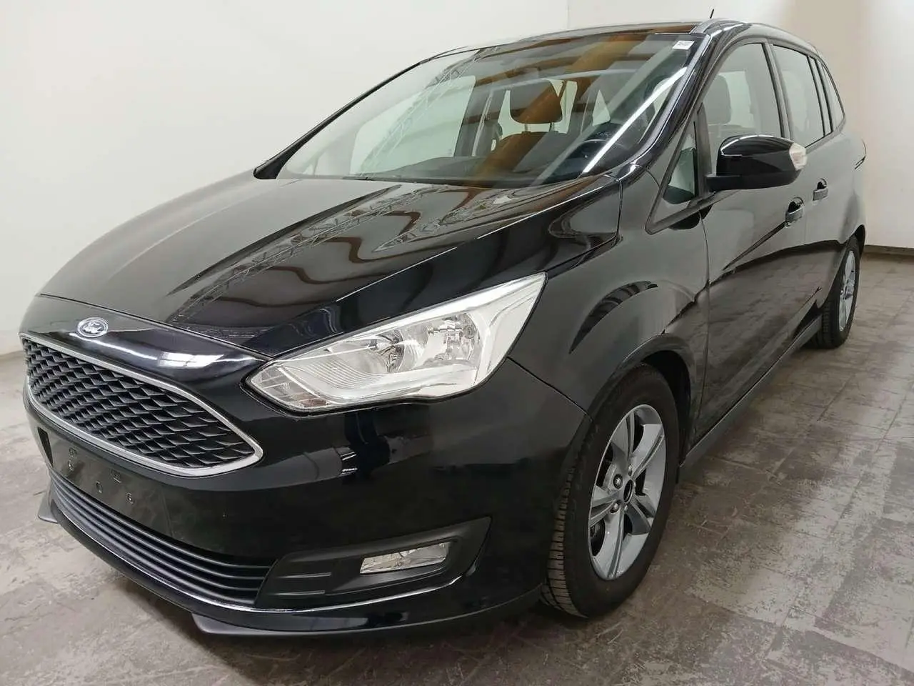 Photo 1 : Ford Grand C-max 2017 Essence