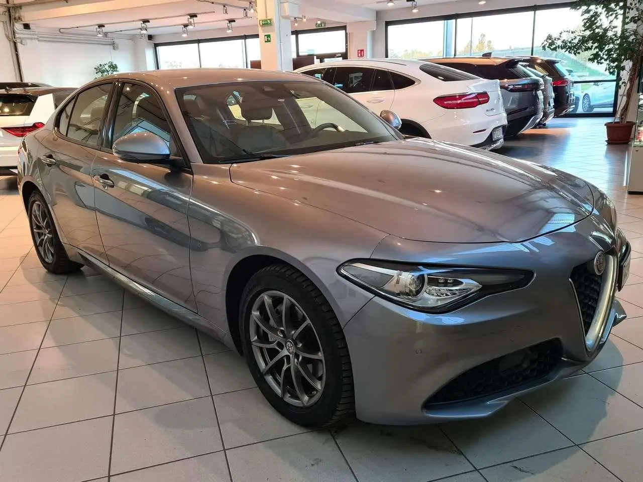 Photo 1 : Alfa Romeo Giulia 2019 Petrol