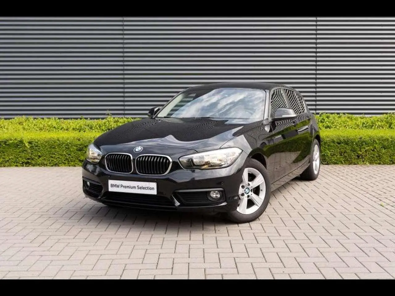 Photo 1 : Bmw Serie 1 2019 Petrol