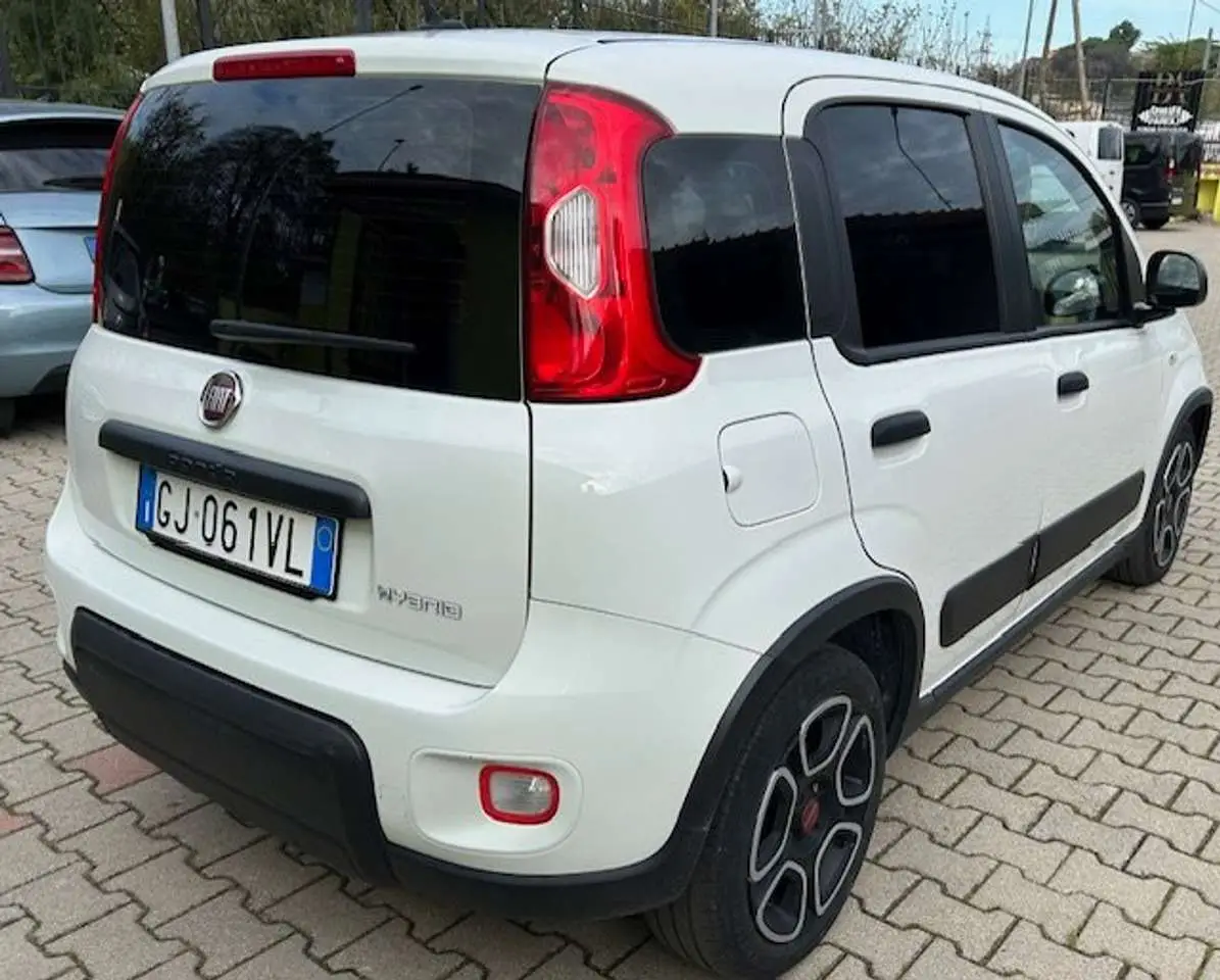 Photo 1 : Fiat Panda 2022 Hybride