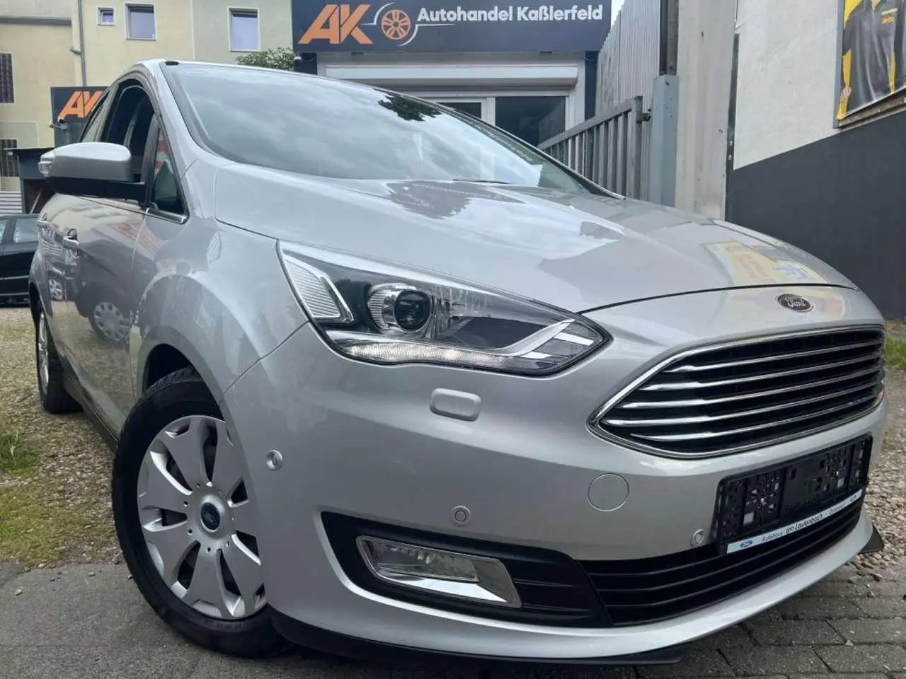 Photo 1 : Ford C-max 2017 Petrol