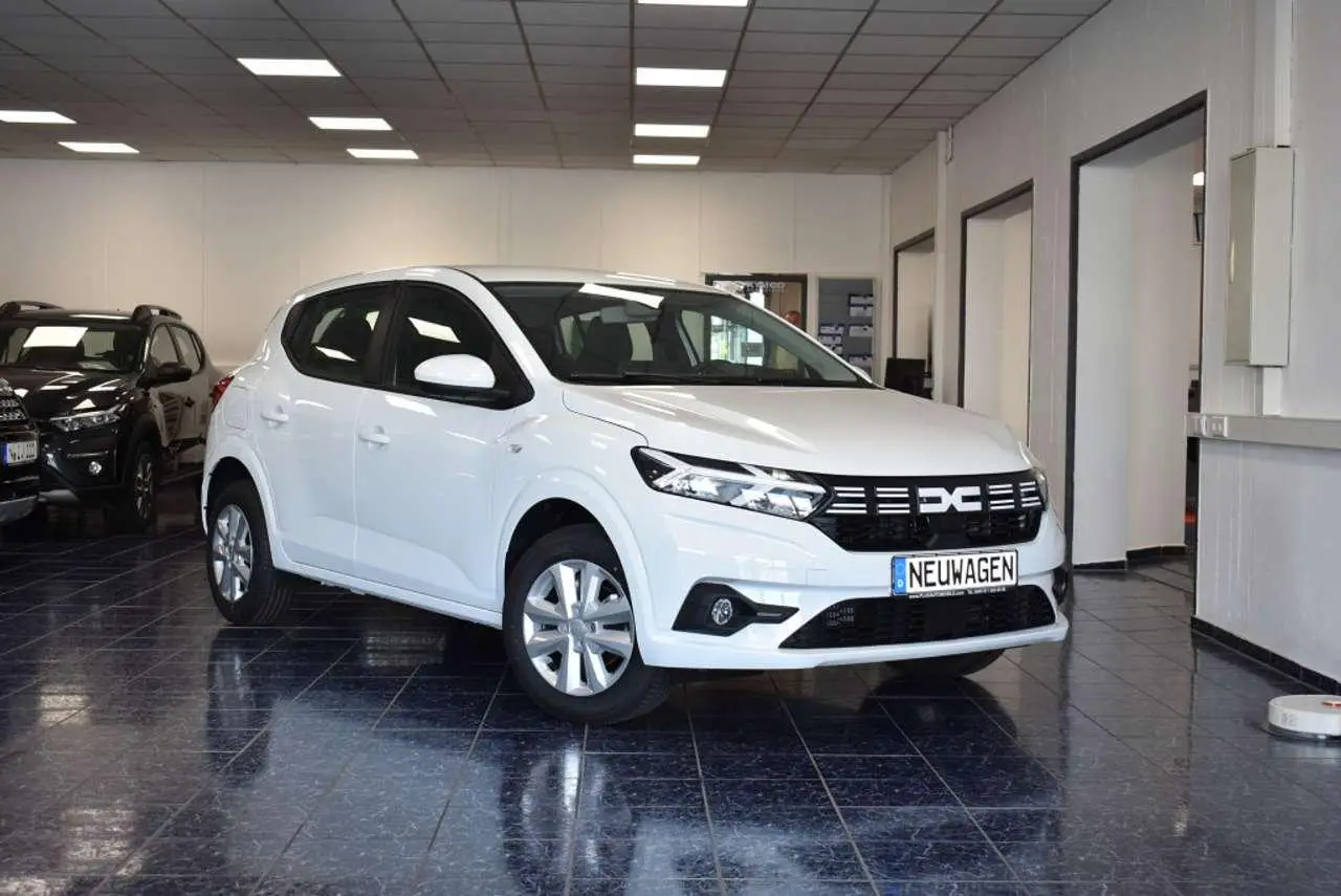 Photo 1 : Dacia Sandero 2023 Essence